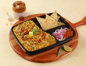 Butter Garlic Khichdi [Moong Dal]