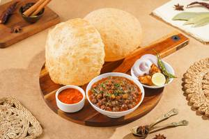 Wheat Chole Bhature