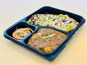 Combo Pindi Chole With Aloo Pyaaj Kulcha