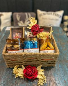 Eggless Rectangle Jute 1 Gift Hamper