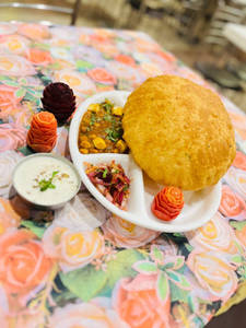 Chola Bhatura Combo