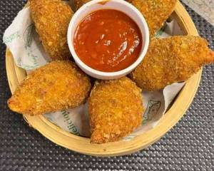 Kurkure Chicken Momos