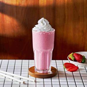 Frozen Strawberry Frappe (400ml)