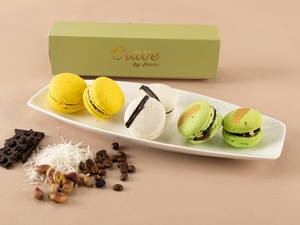 Assorted Macarons PMG (box of 6)