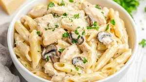 Chicke Penne Pasta (white Sauce)