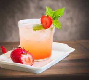 Stroberry Leamonade