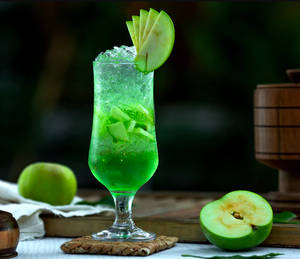 Green Apple Mojito