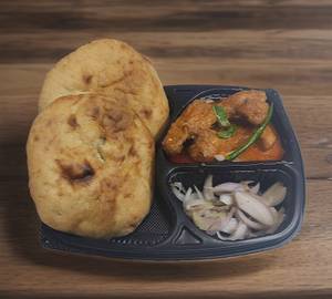 Chicken Korma (2 piece) With 2 Khamiri Roti Combo (Meal)
