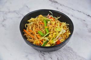 Egg Hakka Noodles