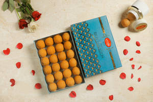 Besan Laddu [Desi Ghee]