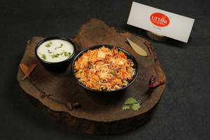 Veg Biryani With Raita
