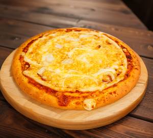 Onion pizza