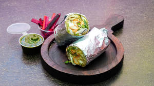 Butter Chicken & Cheese Paratha