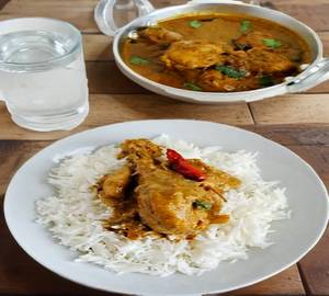 Chicken Gravy Whit Rice 