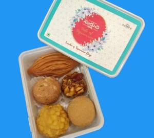 Assorted Sweets Of Laadus 250Grms