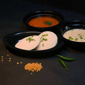 Chennai Idli (2pcs)