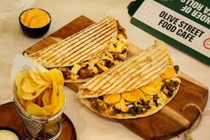 2 Veg Grilled Parotta + Potato Chips