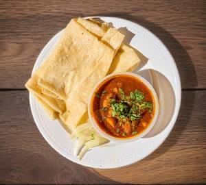 Chicken korma with 4 rumali roti