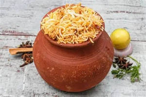 Matka Dum Biryani ( Divinity Spl.)