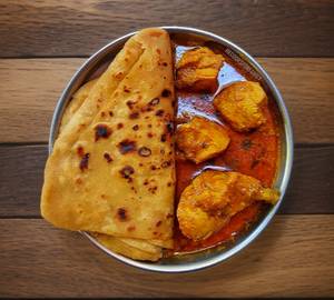 Kadai Chicken with 4 Plen Paratha