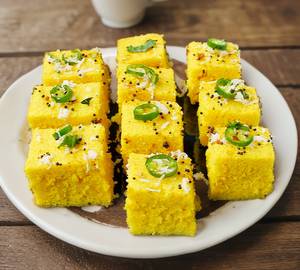 Dhokla [1 Plate]