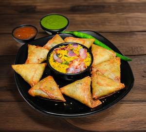 Chana Dal Kanda Samosa [Fried]