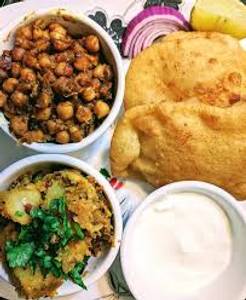 Special Aloo Poori