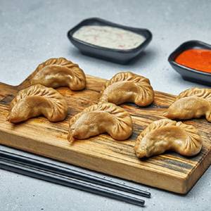 Whole Wheat Chicken Momos (6 Pcs)