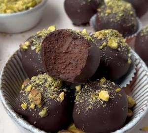 Pistachio Chocolate Truffle