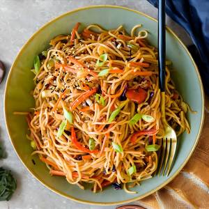 Veg Hakka Noodles