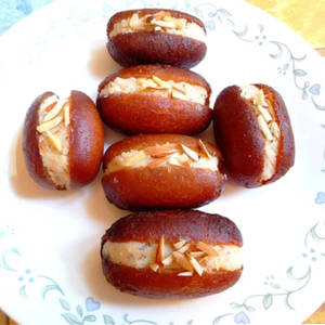 Cream Gulabjamun
