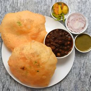 Paneer Chole Bhature