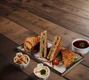 Delhi special aloo pyaaz sandwich