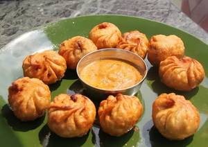 Veg Cheese momos (5 Pc)