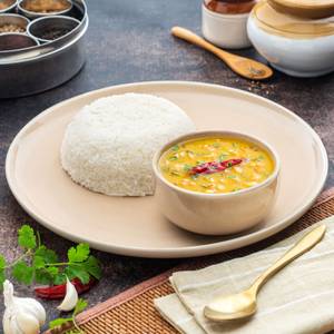 Lasooni Dal Meal