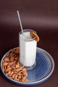 Anjeer Badam [ Milk Shake ]