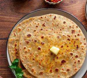 Aloo Paratha (With Curd)