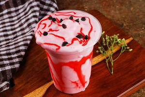 Strawberry Choco Chip Thick Shake (zorro)