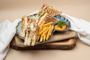 Veg Club Sandwich