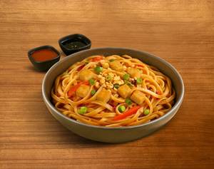 Hongs pad thai noodle Chicken