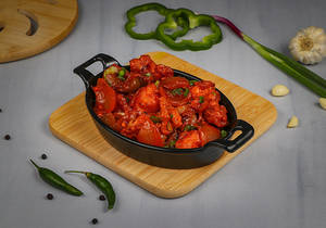 Boneless Chilli Chicken (dry)