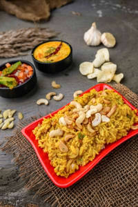 Kaju Lasaniya Khichdi