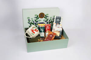 Brews & Bond Rakhi Hamper