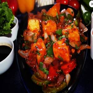 Chiily Paneer (Dry)