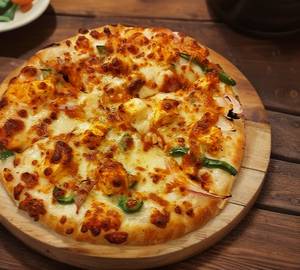 Spice Paneer Pizza