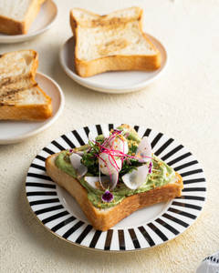 Avo Spinach Bocco On TOAST