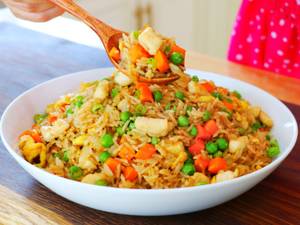 Chicken Biryani & Raita /gravy
