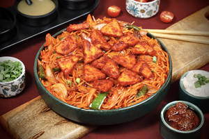 Paneer Tikka Noodles