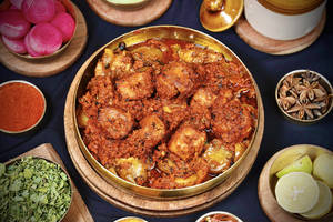 Lahsuni Chaap Tikka Masala [Taka Tak]