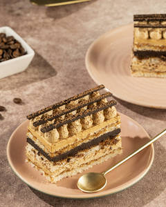 Mocha Cake Slice